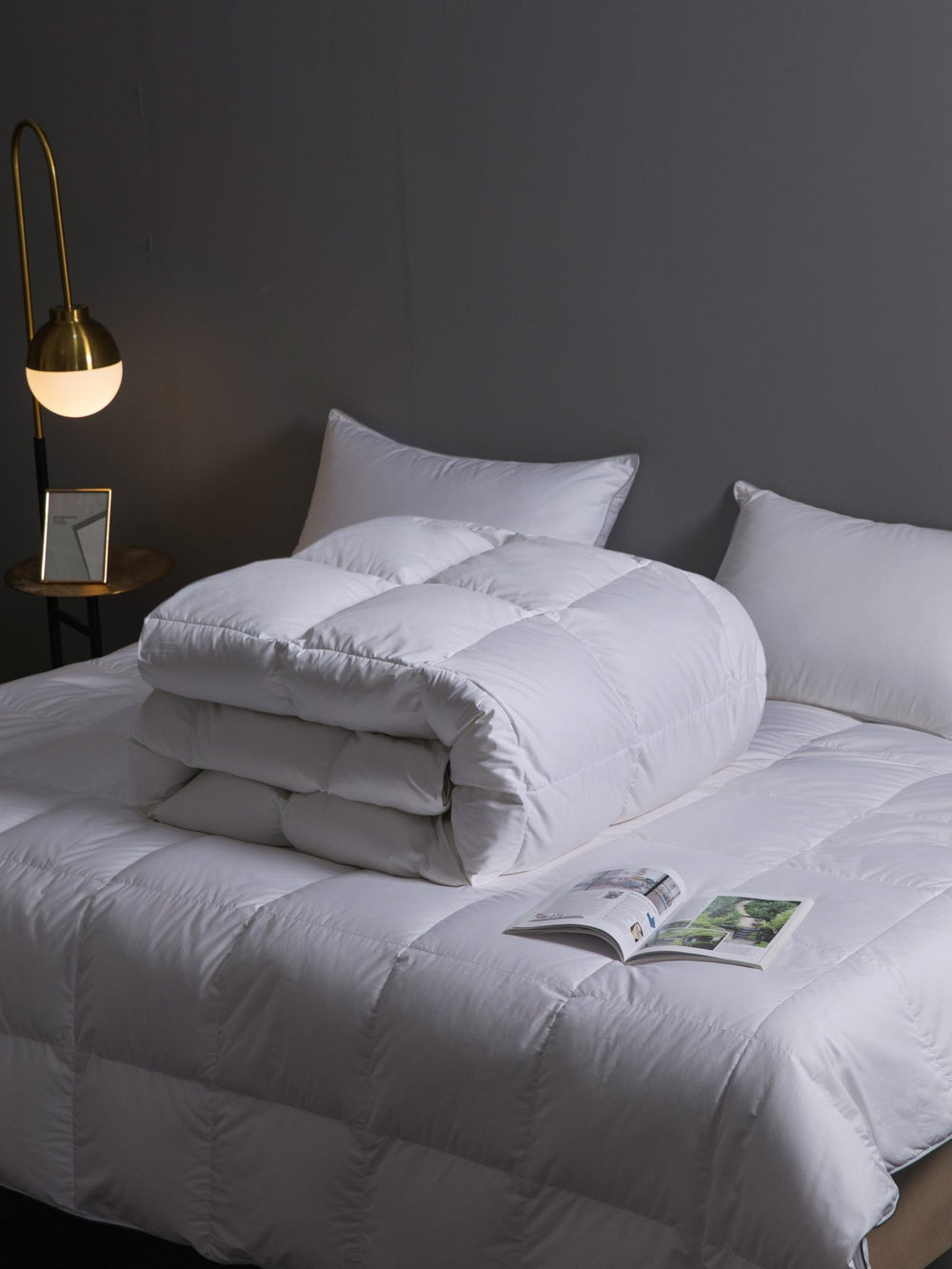 Premium White Goose Down Duvet Insert (All-Season) | Lightweight Yunjin Brocade Luxury Collection - Wholesale Hotel Linen Manufacturer - My Store